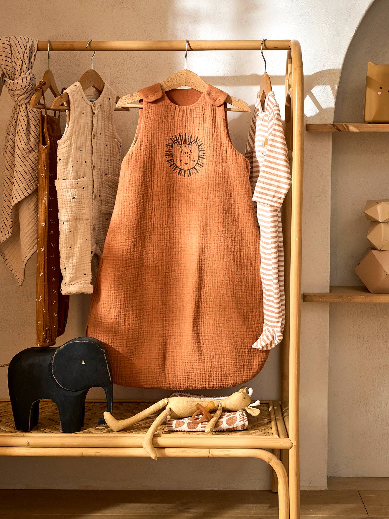 Vertbaudet Ärmelloser Baby Sommerschlafsack ETHNIC Oeko-Tex - ocker
