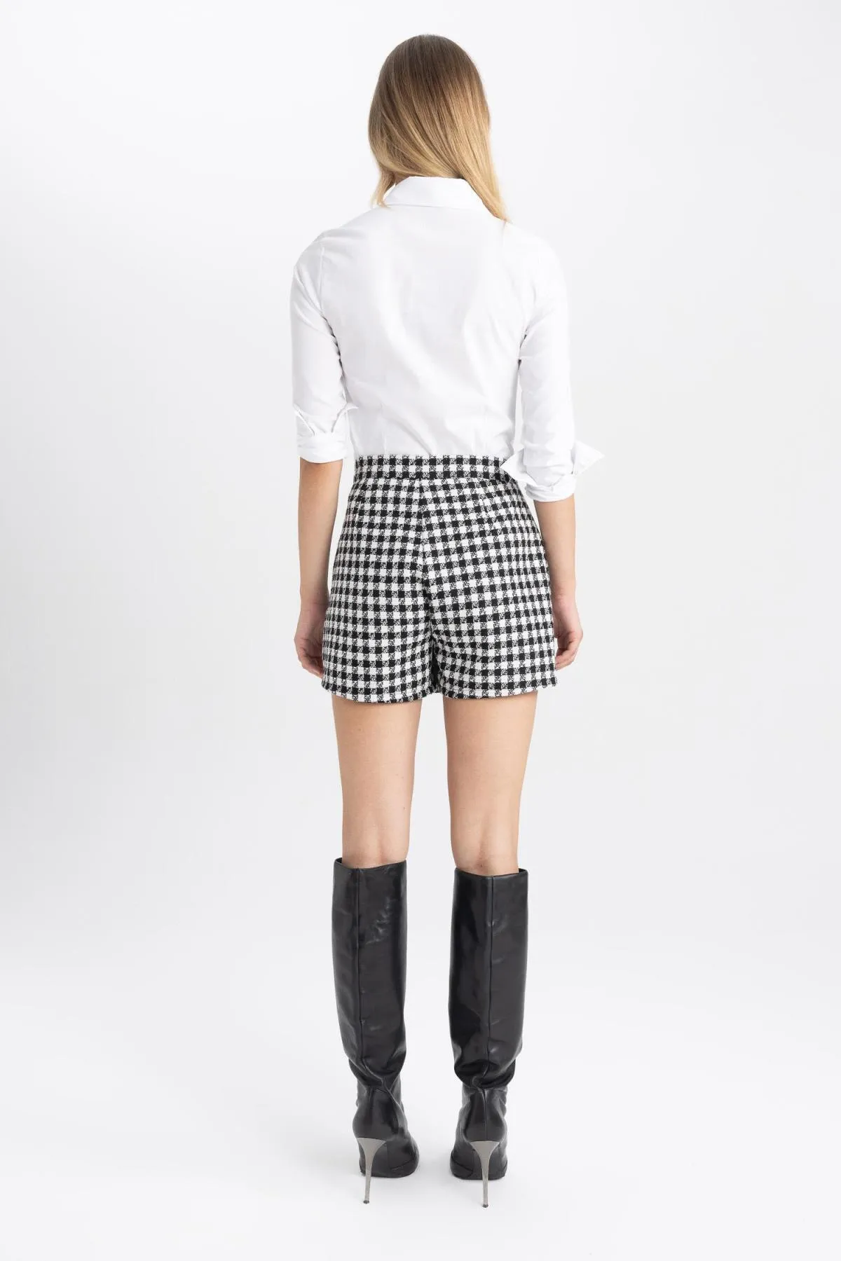 DeFacto  Mini-Shorts-Rock aus Tweed-Stoff mit hoher Taille V3624az23wn