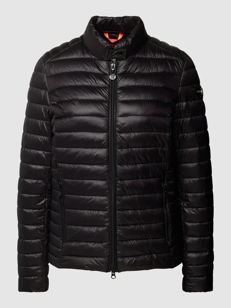 Steppjacke mit Label-Applikation Modell 'JUDY' in schwarz