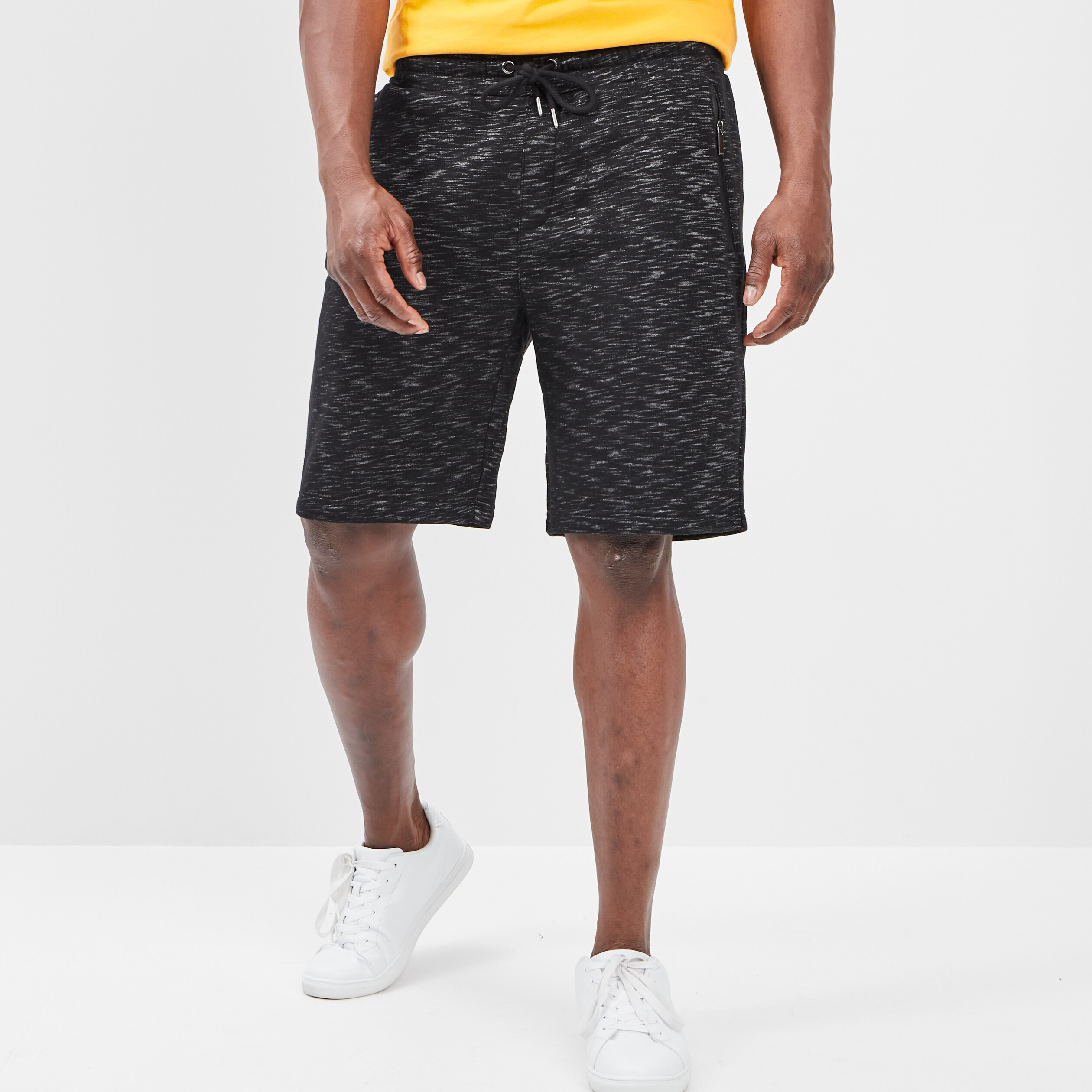 Short jogging poche zippée Liberto noir homme | La Halle