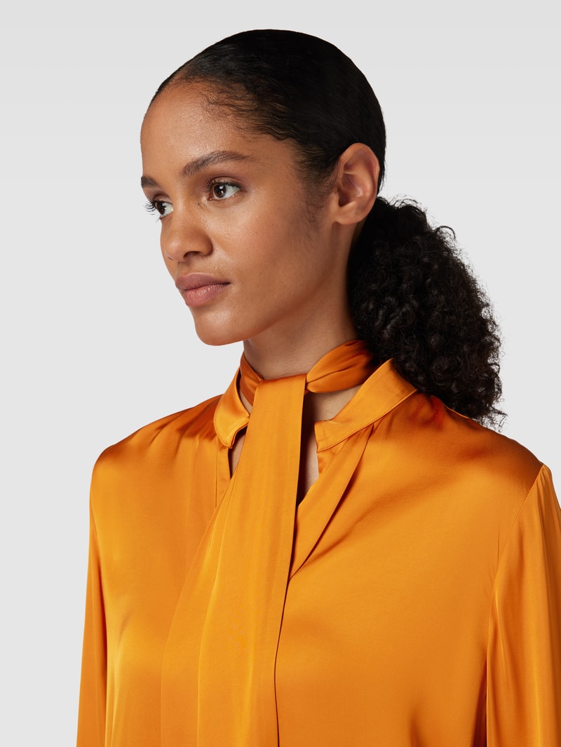 Bluse aus reiner Viskose mit Halstuch in orange