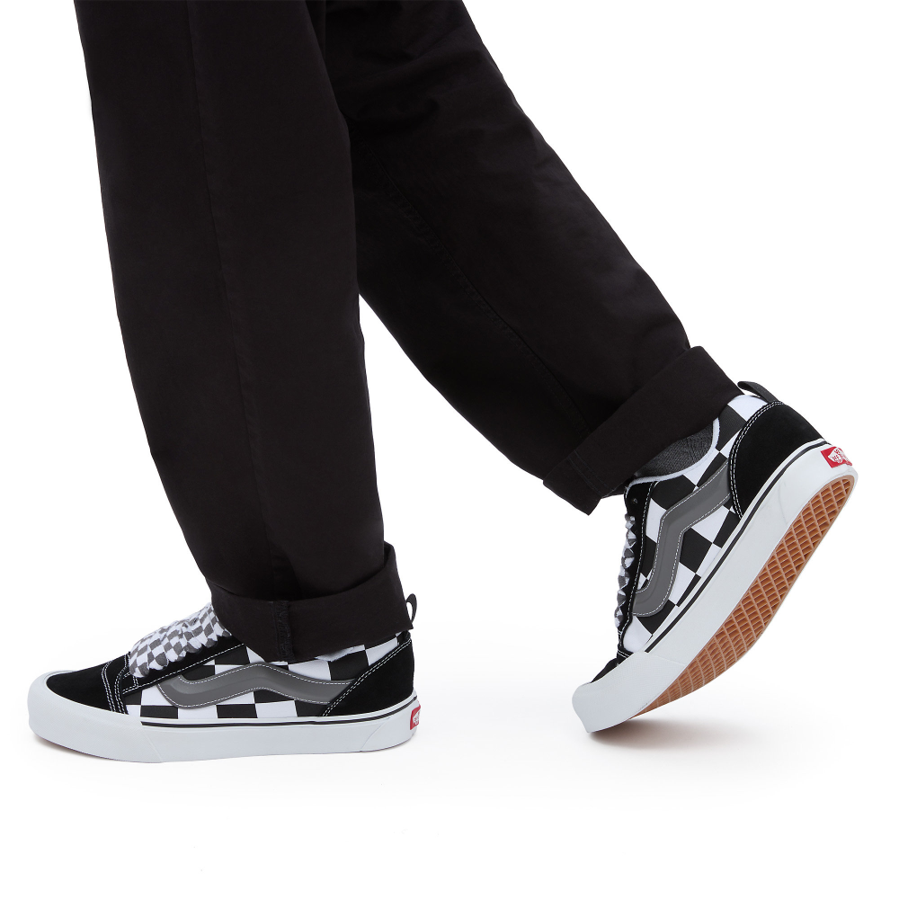 Vans Knu Skool VN0009QCCJJ1 / schwarz