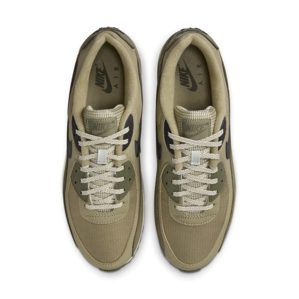 Nike Air Max 90 FB9657-200 / grün