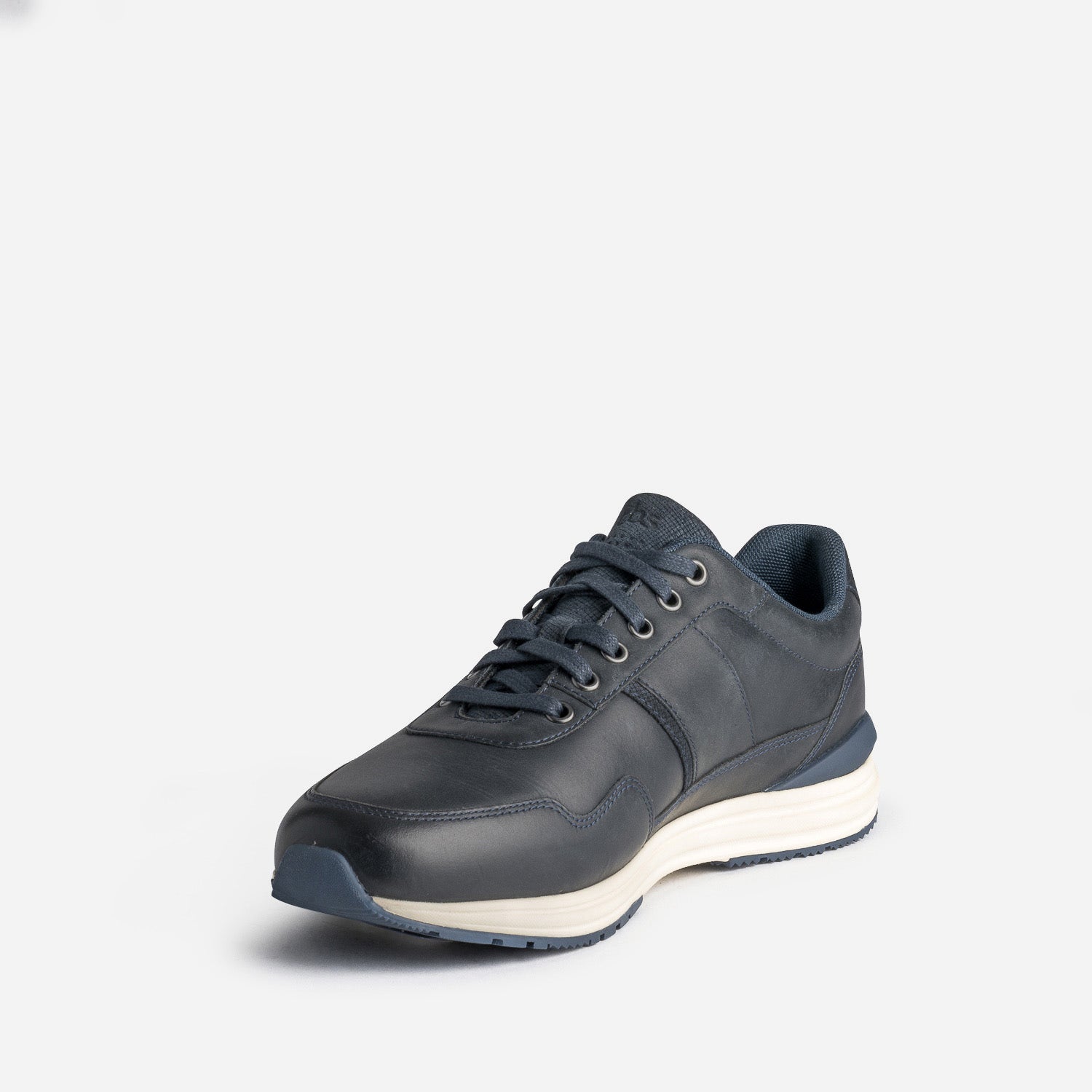 Tennis TBS marine en cuir