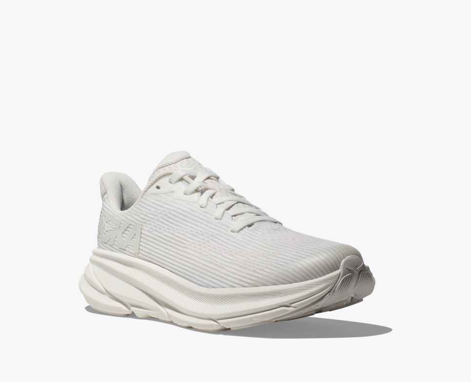 Clifton 9 White / Frost