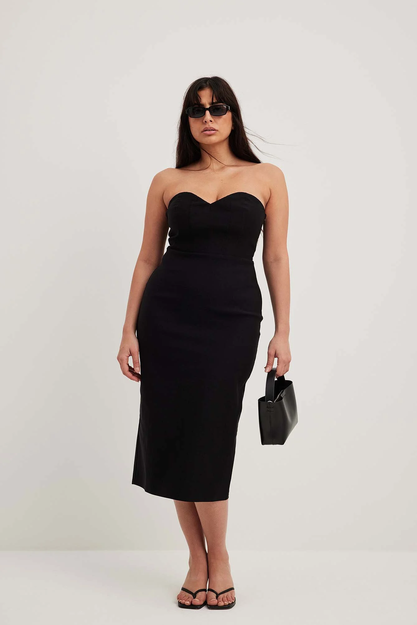 Herzförmiges Bandeau-Midikleid