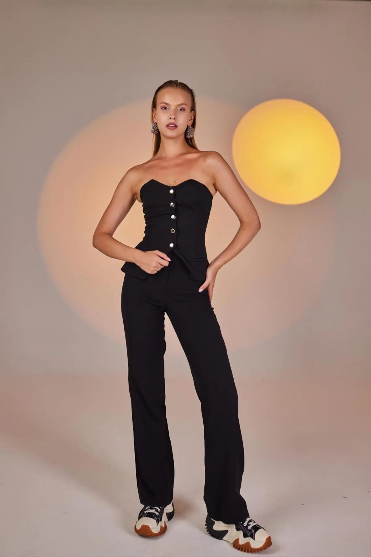 HOLLY LOLLY  Panky-Hose aus Stoff mit hoher Taille und Knopfverschluss in Schwarz
