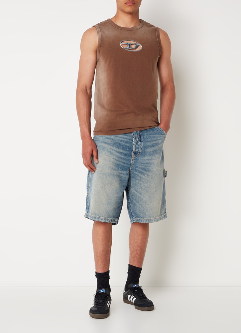 Pantaloni scurți din denim cu croi larg și buzunare laterale Diesel D-Delivery