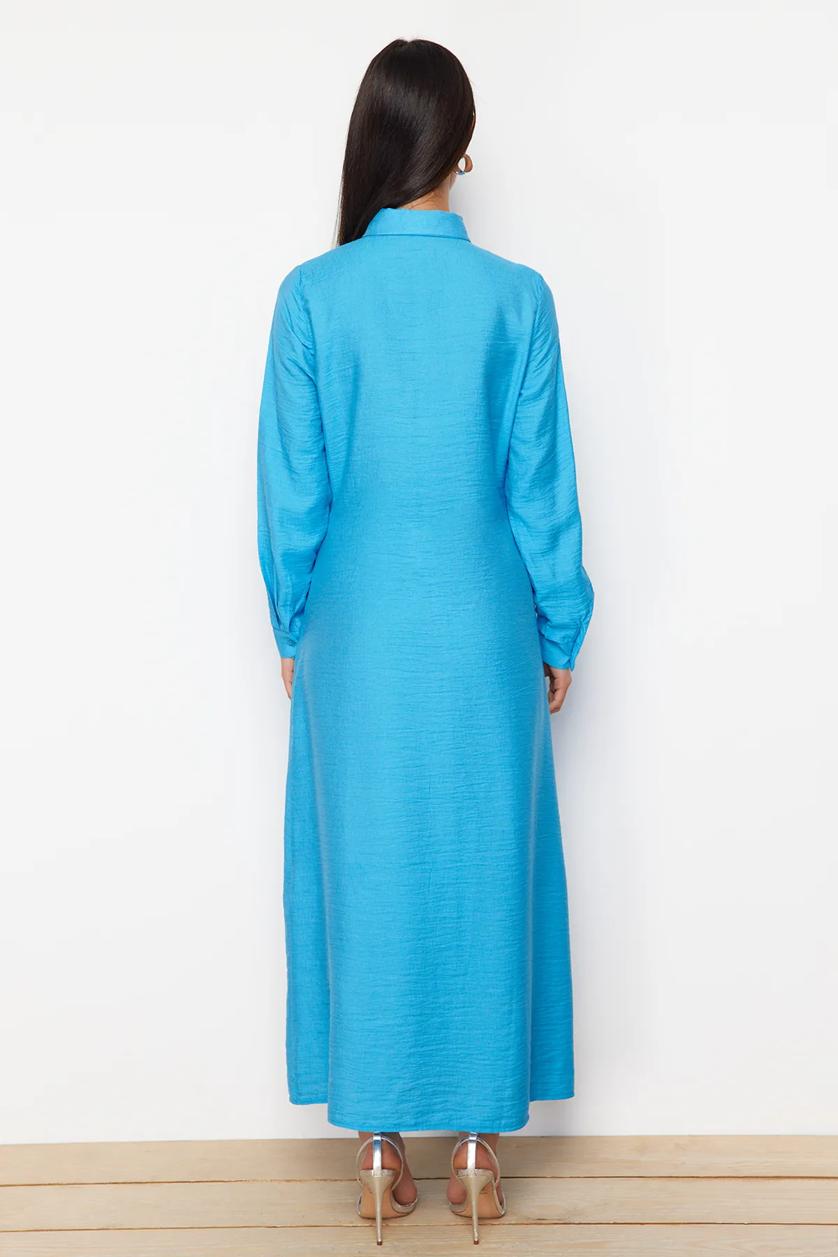 Trendyol Modest  Türkises, seitlich gebundenes, gewebtes Hemdkleid in Leinenoptik TCTSS22EB0025