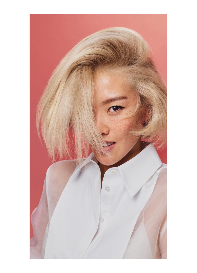 Oribe Bright Blonde -hoitoaine, joka kirkastaa ja korjaa hiuksia