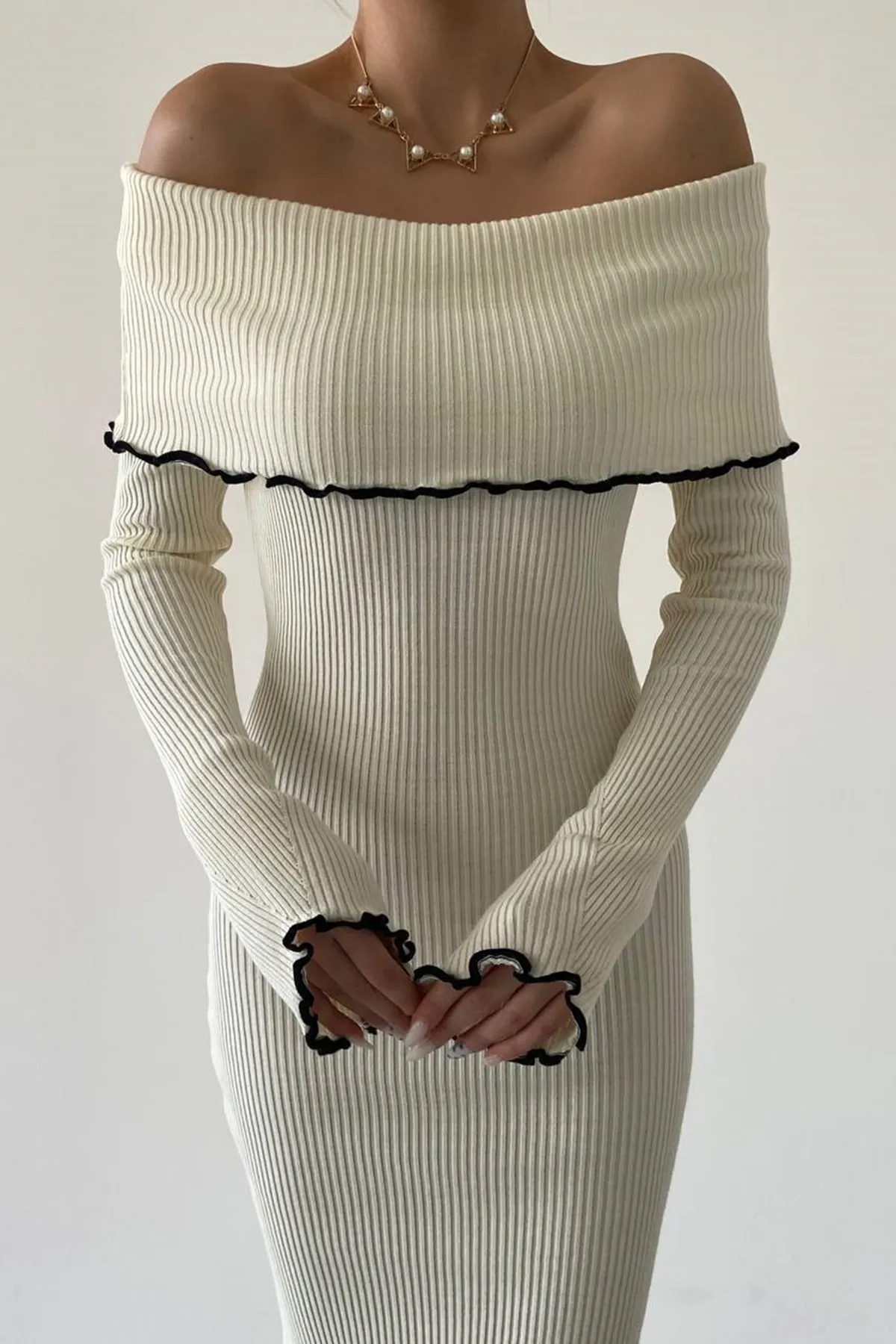 bayansepeti  Flexibler Strickstoff, Midi-Länge, trägerloser Kragen, lange Ärmel, Bleistiftdesign, beigefarbenes Strickkleid 175