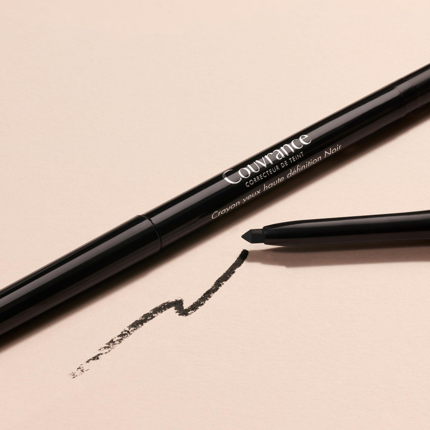 Avène Couvrance - Lápiz de Ojos Negro Intenso 3g