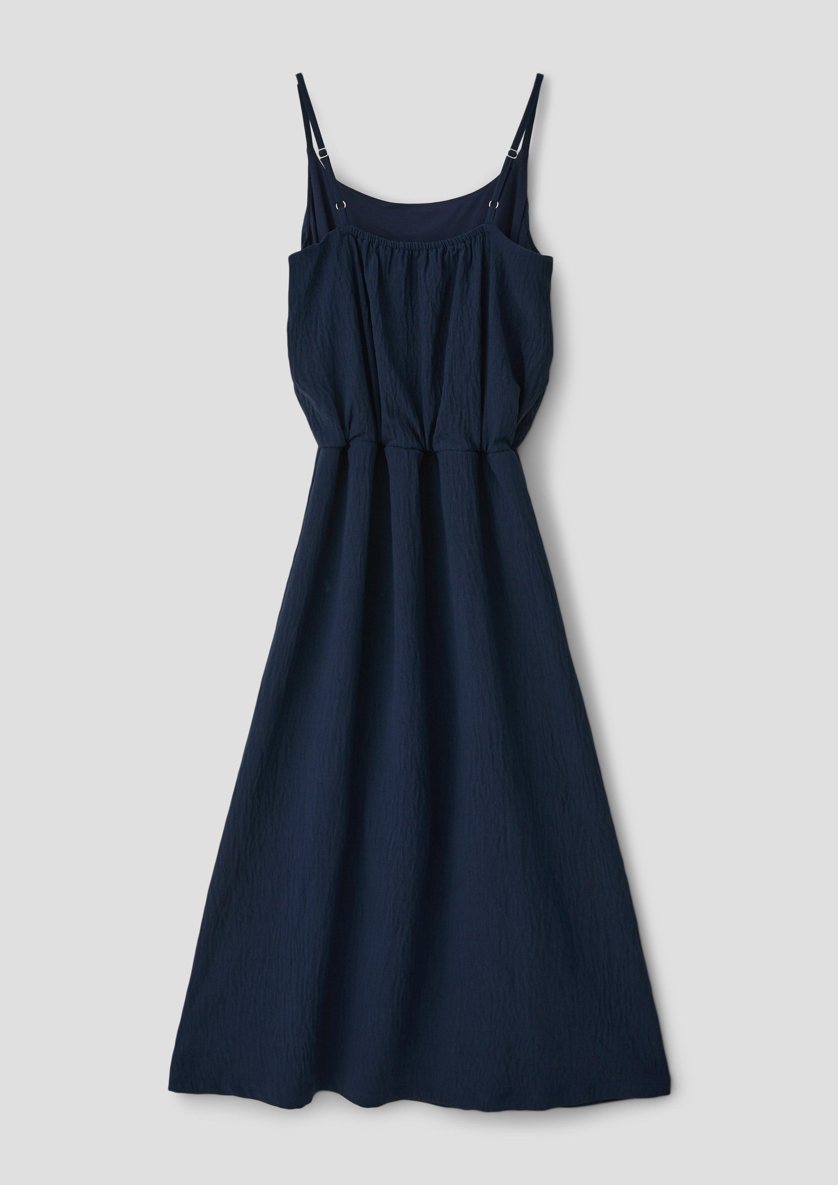 Spaghetti-Kleid mit Crêpestruktur  2148972-5952