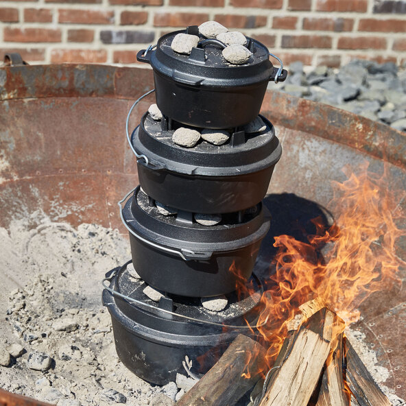 Dutch Oven, mit Füßen, 5,7 l