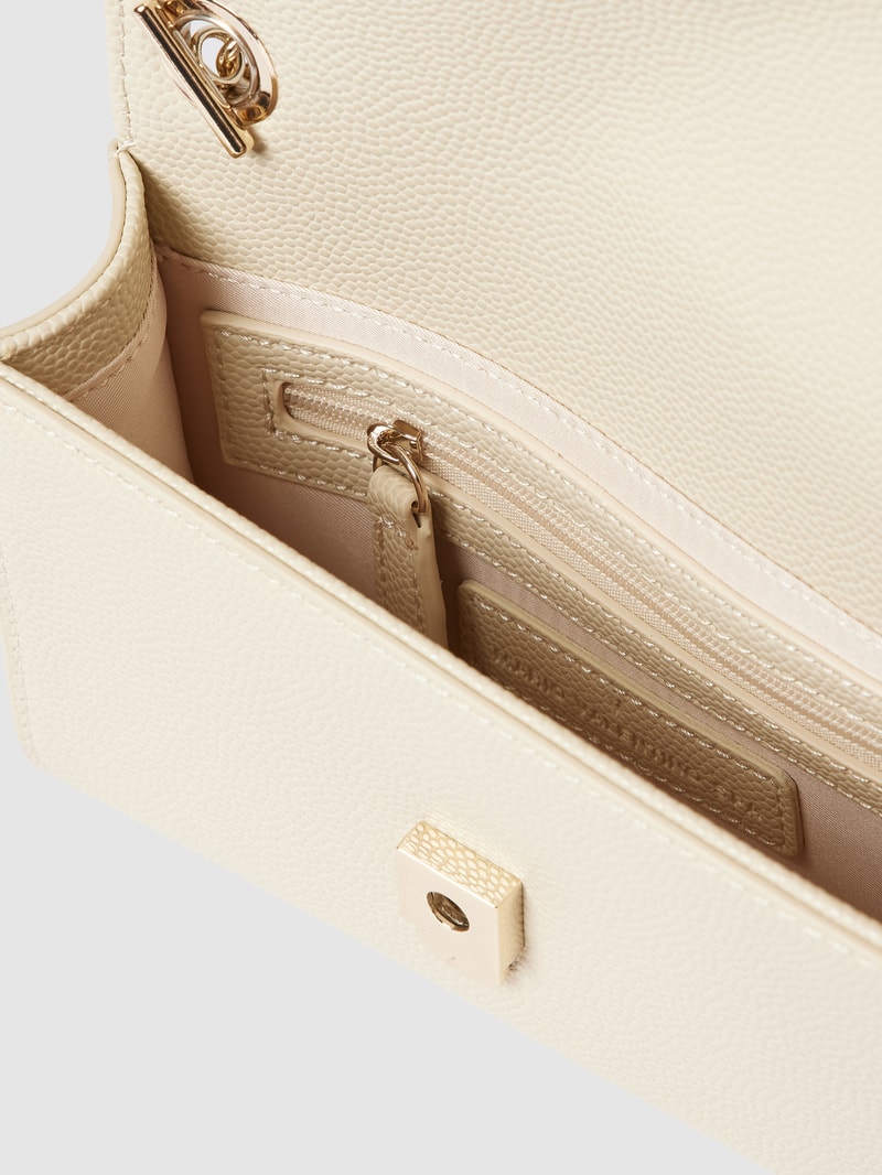 Clutch mit Label-Applikation Modell 'DIVINA' in beige