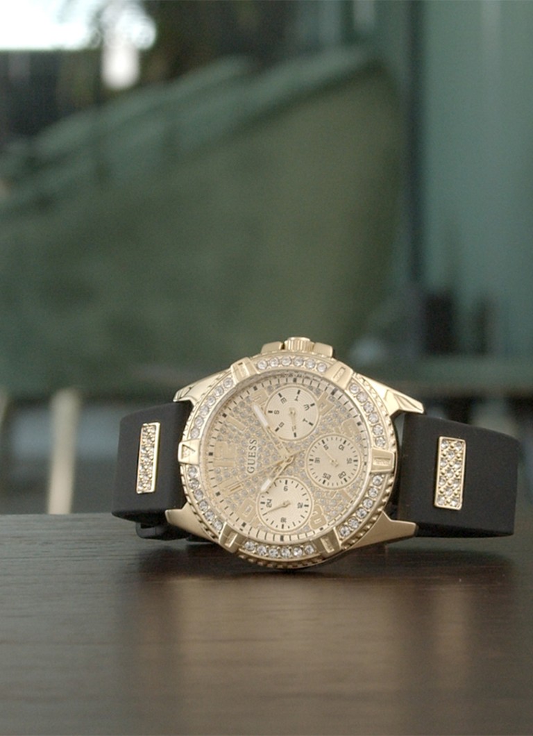 GUESS Guess Dame Sport Stål