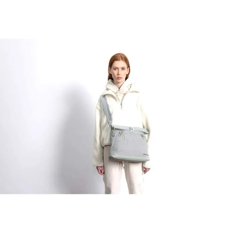 Jost LOHJA Messenger Bag - salvia