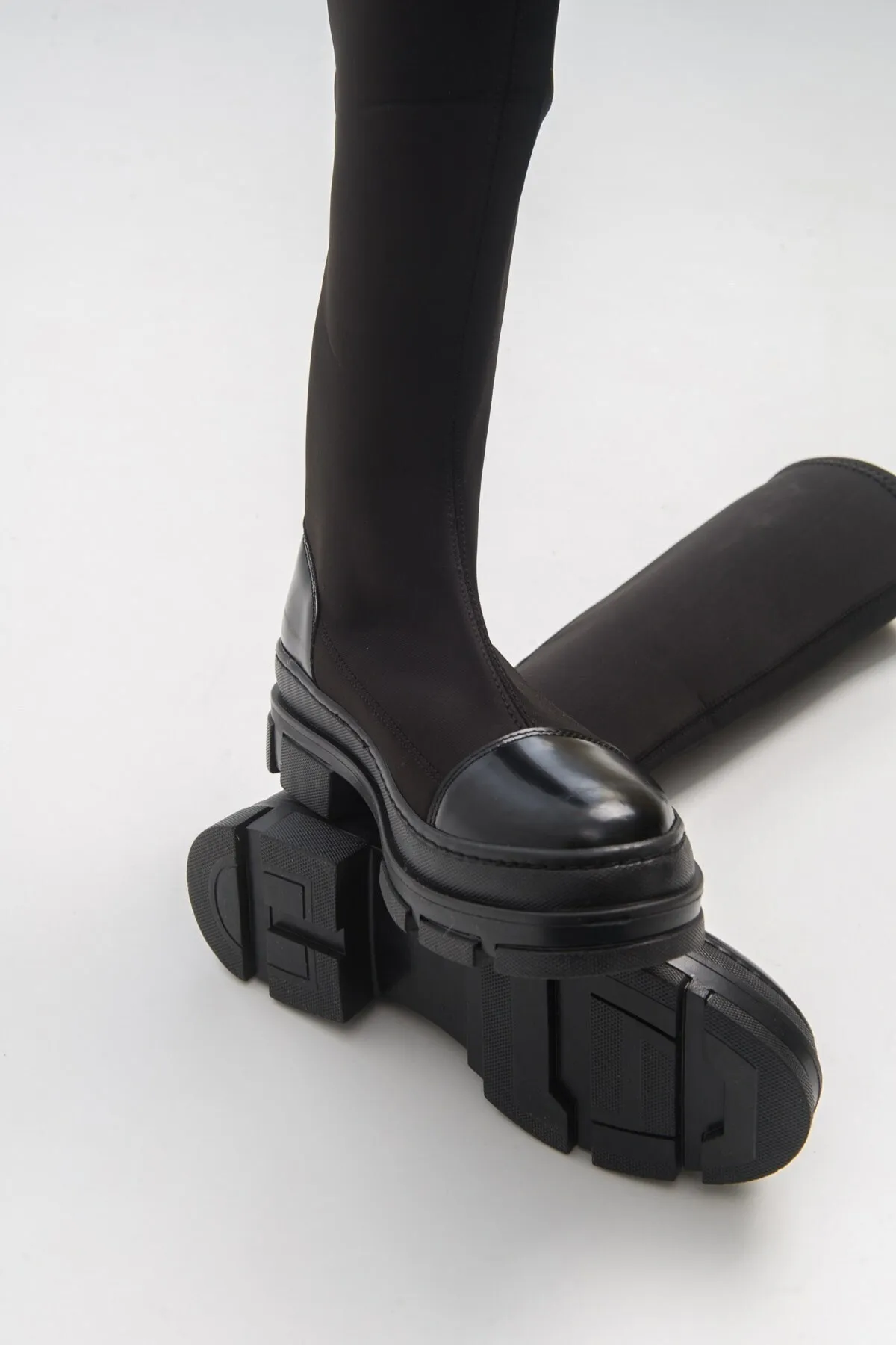 LuviShoes  Bella Black Scuba Damenstiefel