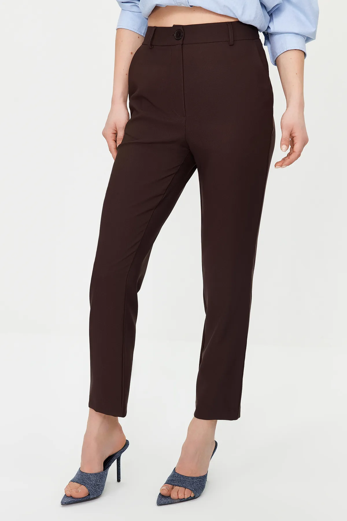 Trendyol Collection  Dunkelbraune Basic-Zigaretten-Webhose TWOSS19ST0038