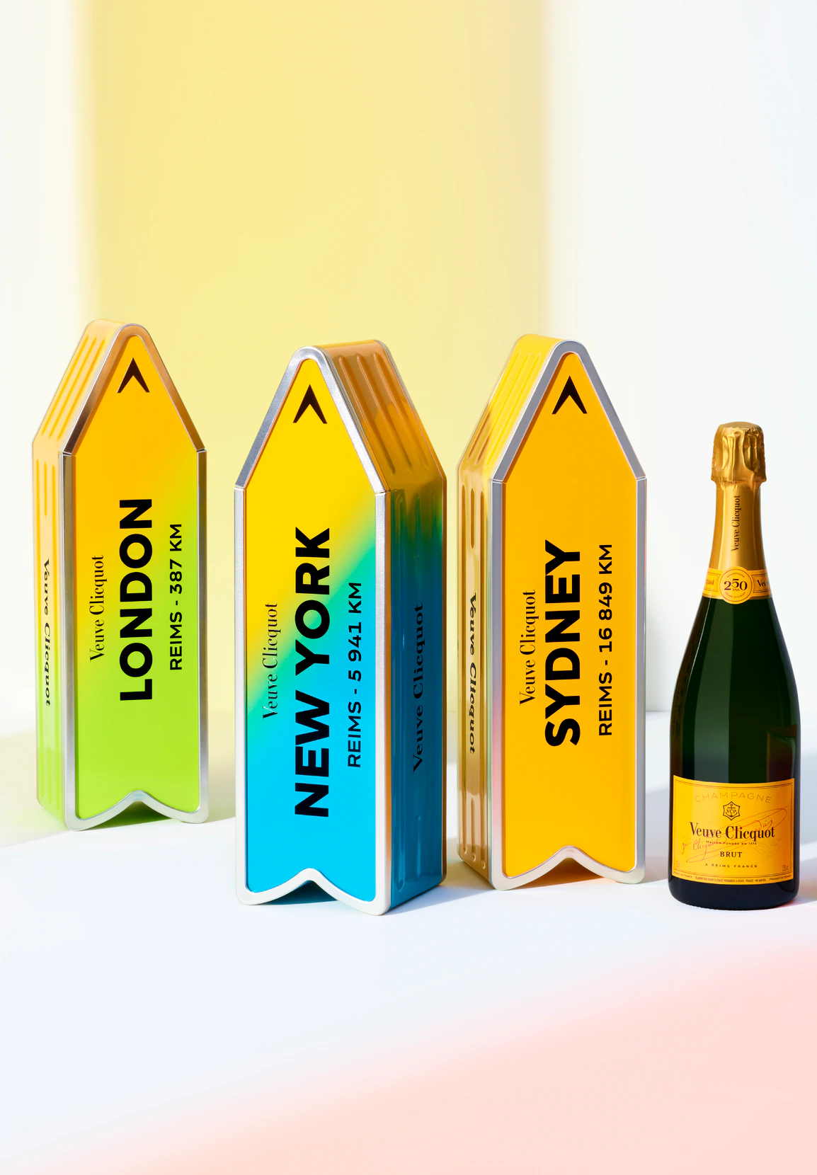Veuve Clicquot Yellow Label personalisierbarer Arrow in grünem Farbverlauf