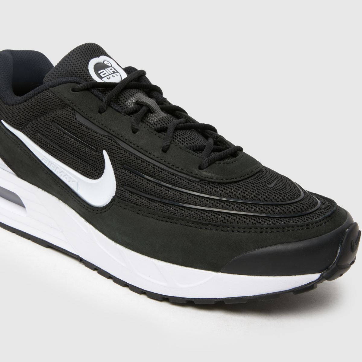Črni športni copati Nike Air Max Verse