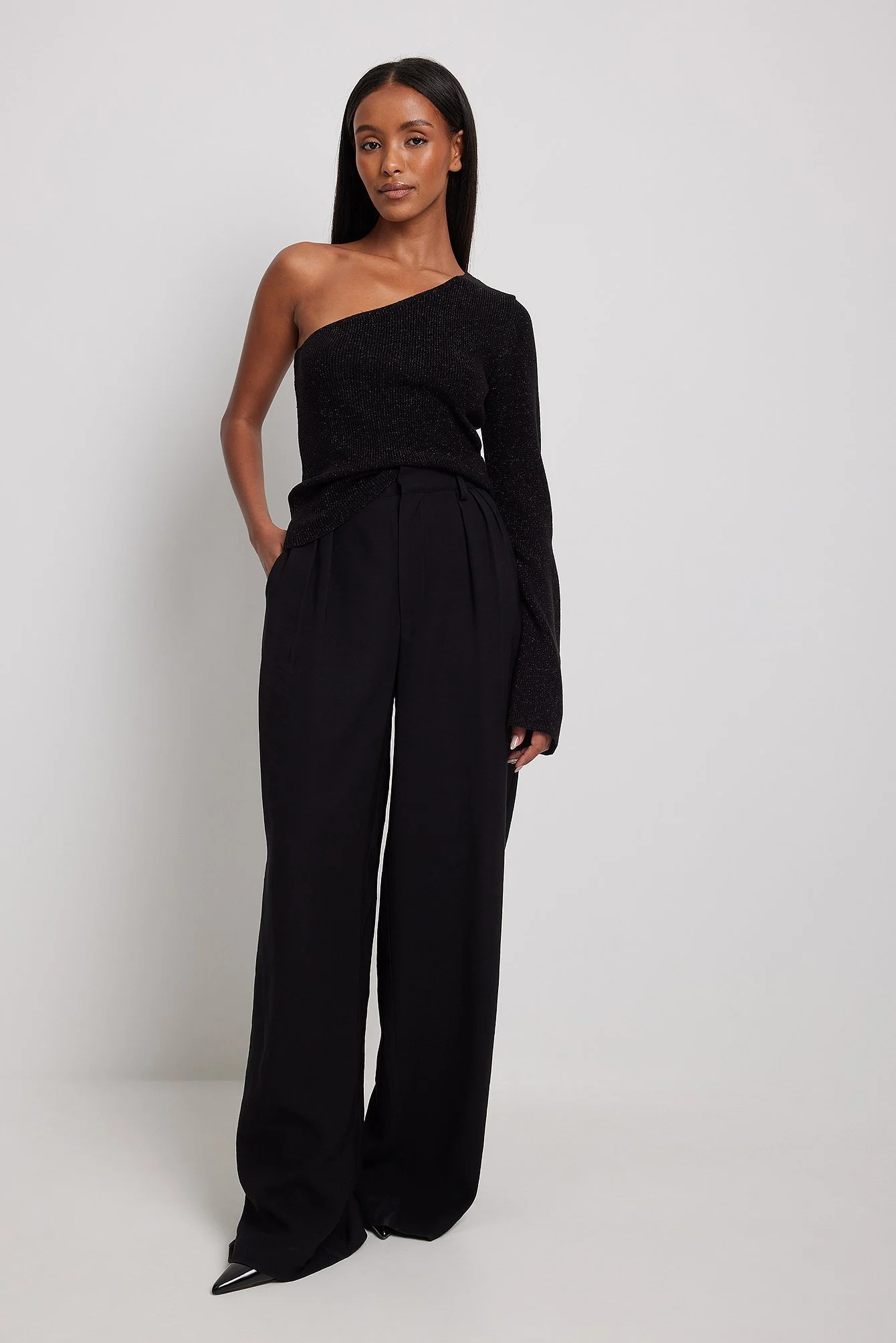 One-Shoulder-Top aus Glitzerstrick