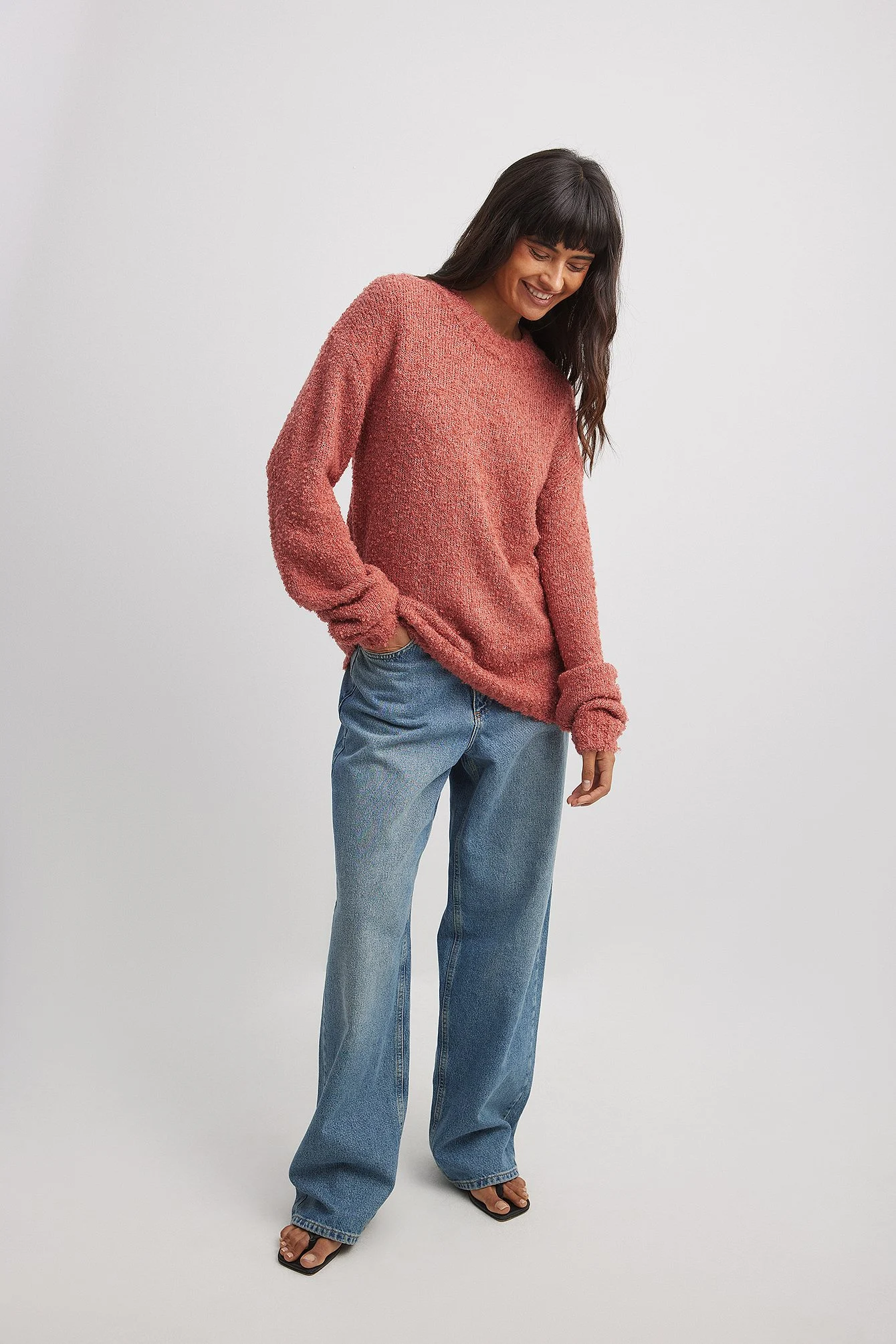 Strukturierter Oversize-Strickpulli mit Rundhalsausschnitt