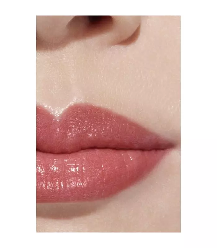 ROUGE COCO FLASH La Couleur, la Brillance, l'Intensité en un Éclair