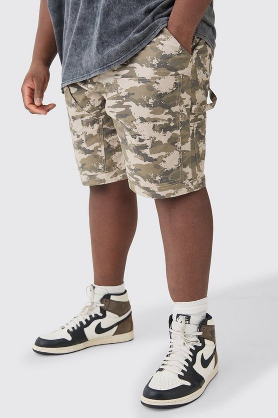 Plus Camouflage Twill Cargo-Shorts