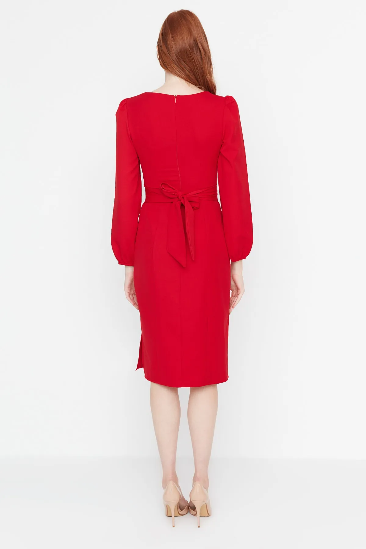 Trendyol Collection  Rotes, detailliertes Webkleid mit Krawatte TWOAW23EL00895