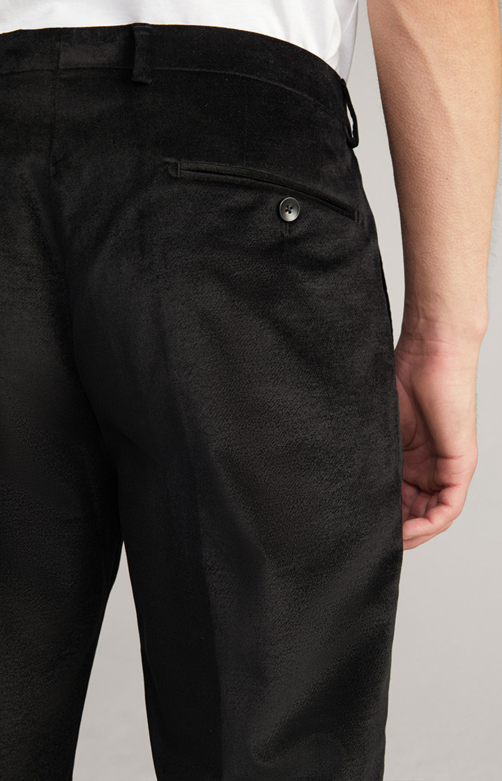 Samt-Baukastenhose Blayr in Schwarz