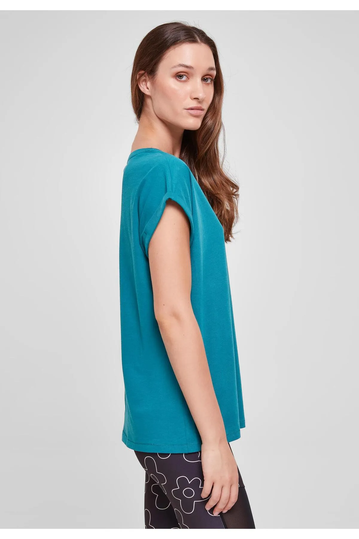 Urban Classics  Damen T-Shirt mit verlängerter Schulterpartie für Damen