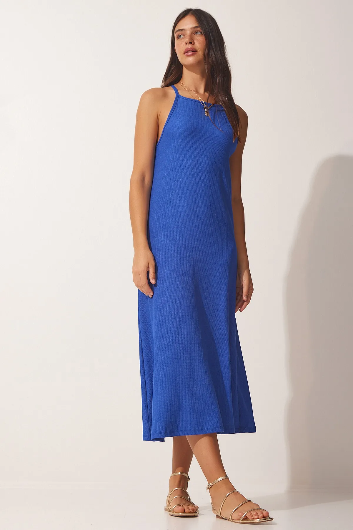 Happiness İstanbul  Blaues langes Sommerstrickkleid mit Trägern für Damen DZ00078