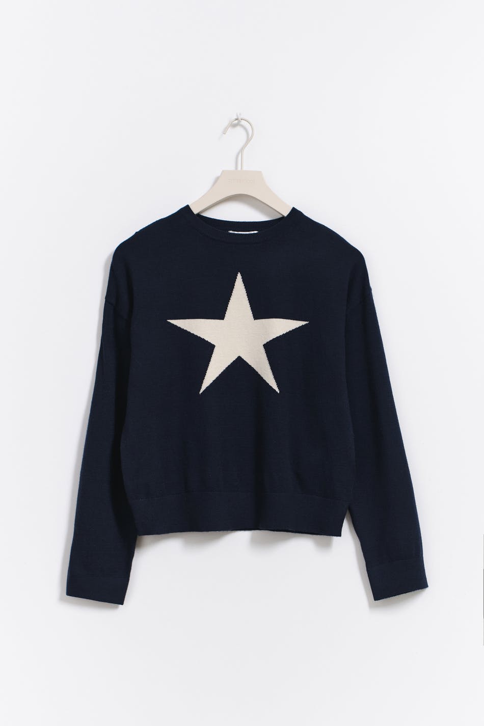 Y fine kn star sweater