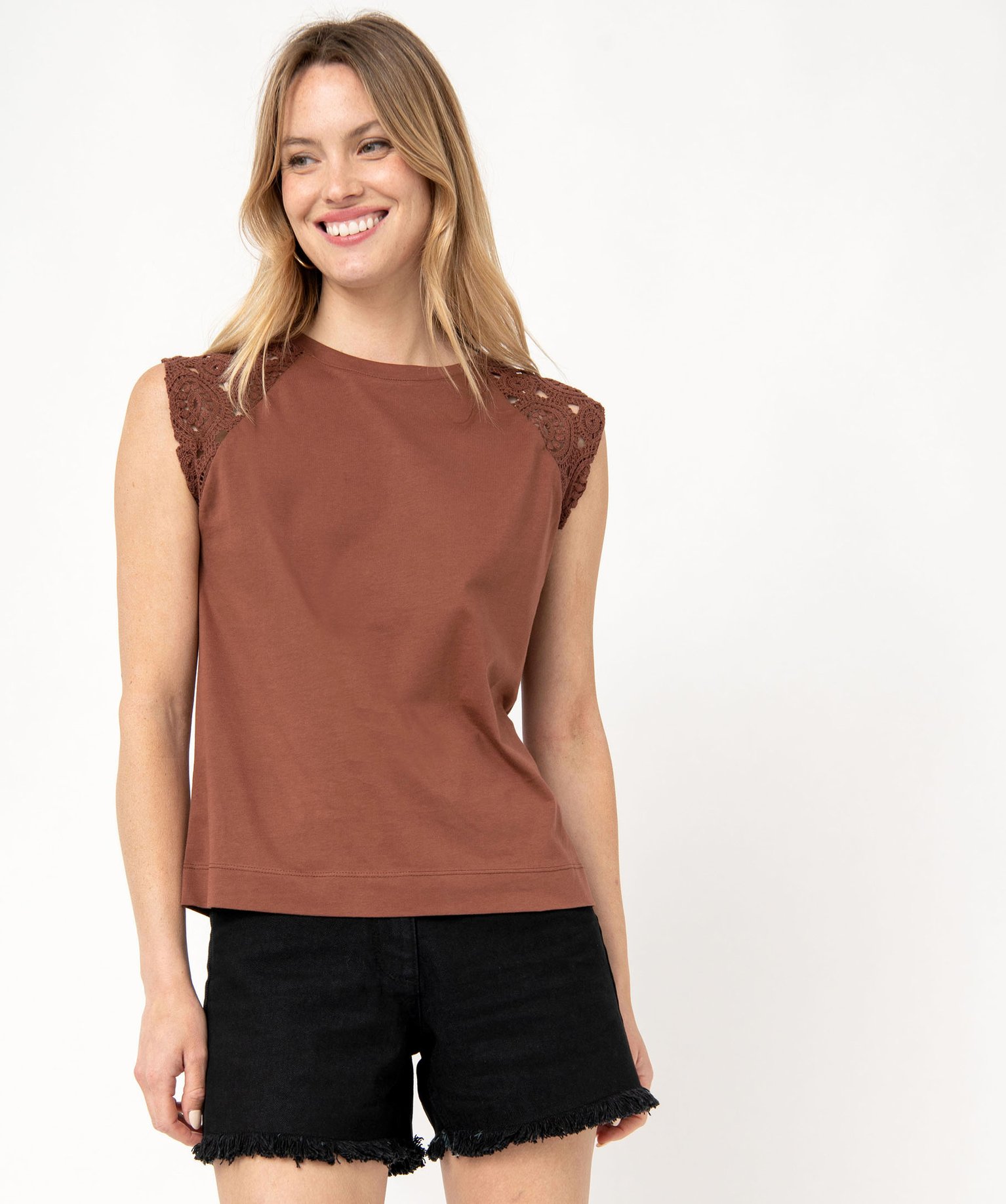 Tee-shirt sans manches en coton avec épaules en crochet femme marron | GEMO