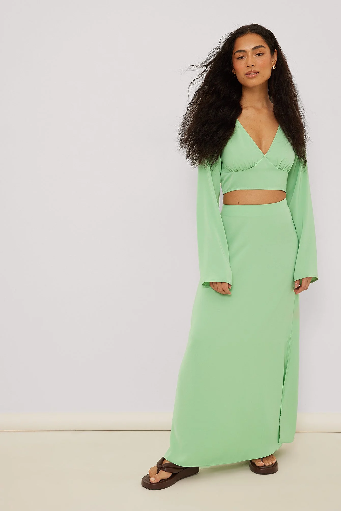 Bluse mit tiefem V-Ausschnitt
