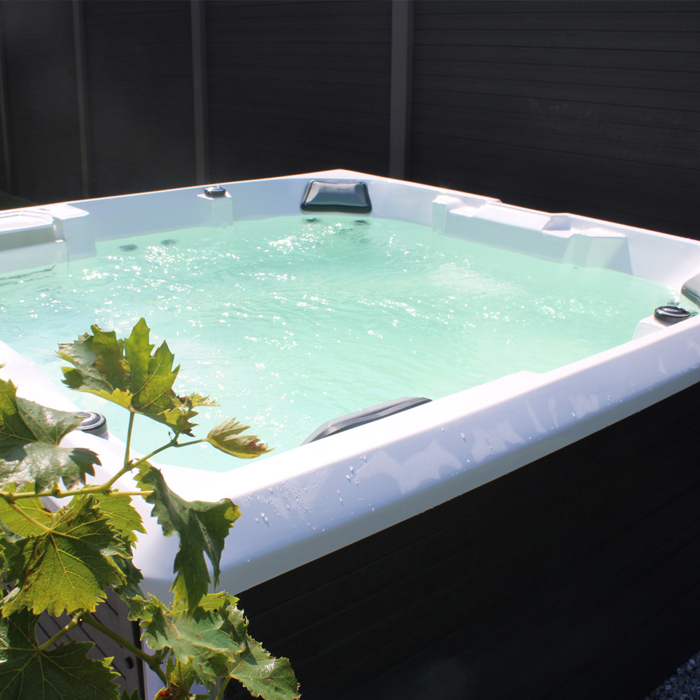 Home Deluxe Outdoor Whirlpool STREAM BIG PURE