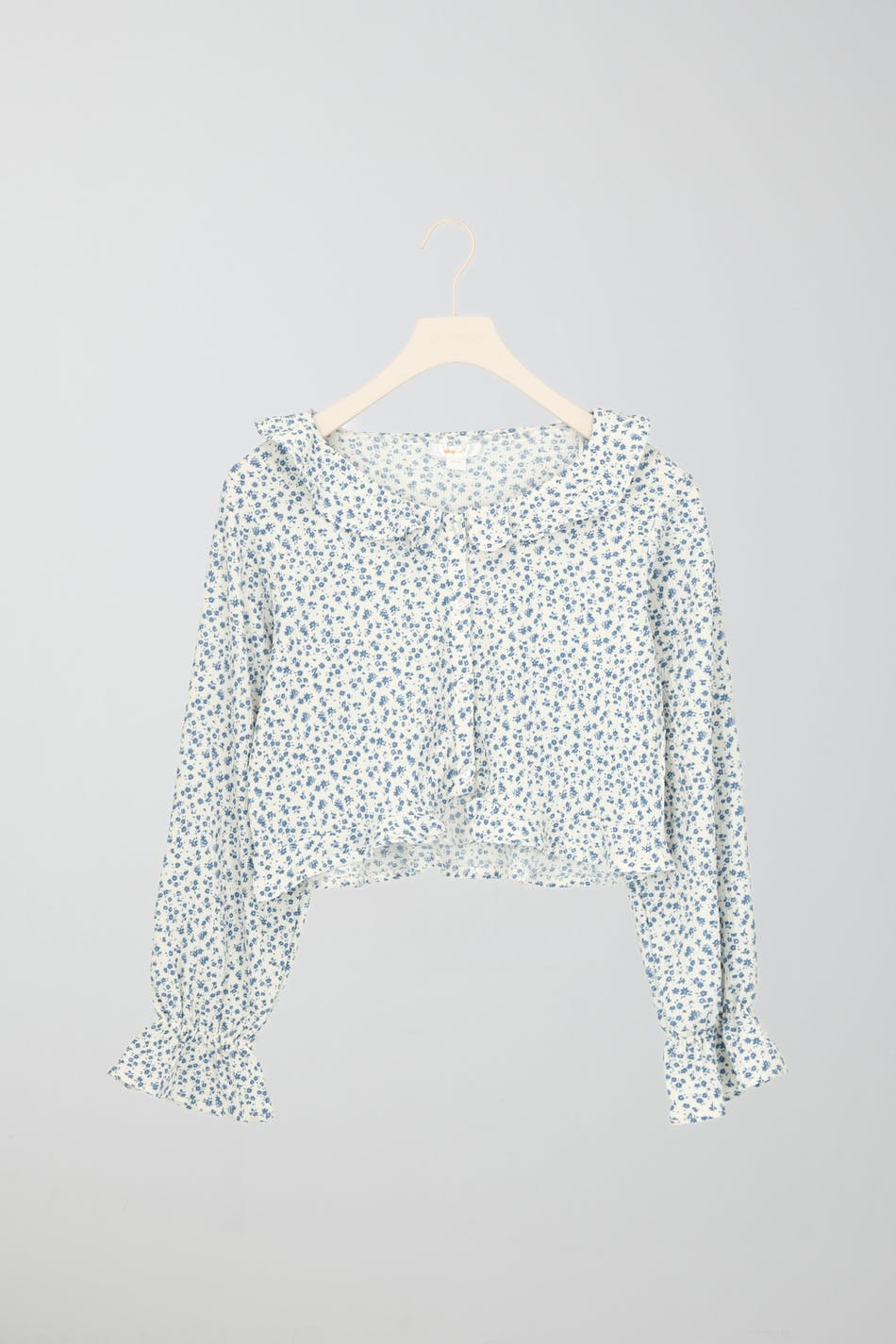 Y floral blouse