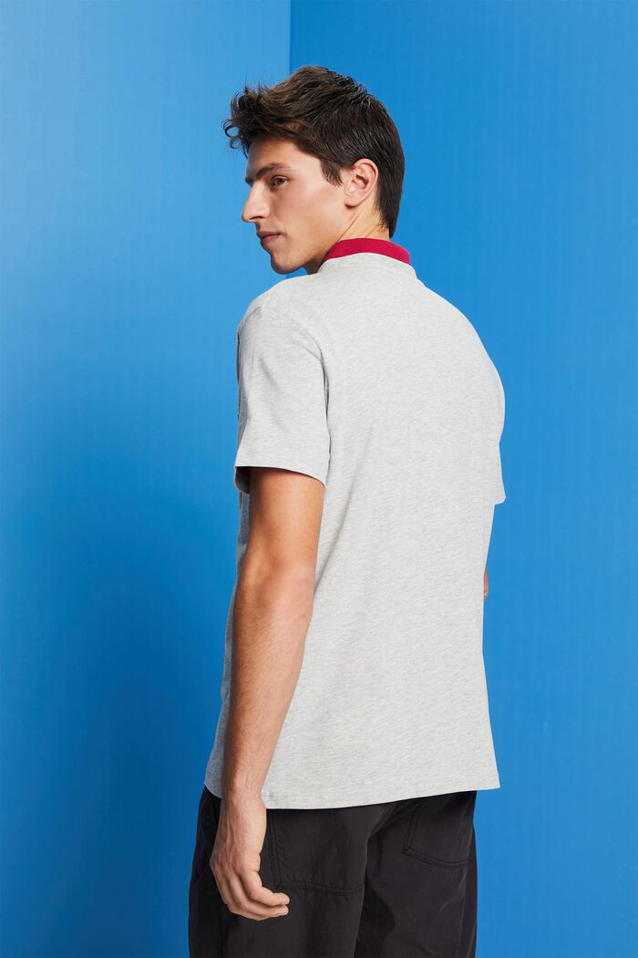 Jersey-T-Shirt mit Print an der Tasche
