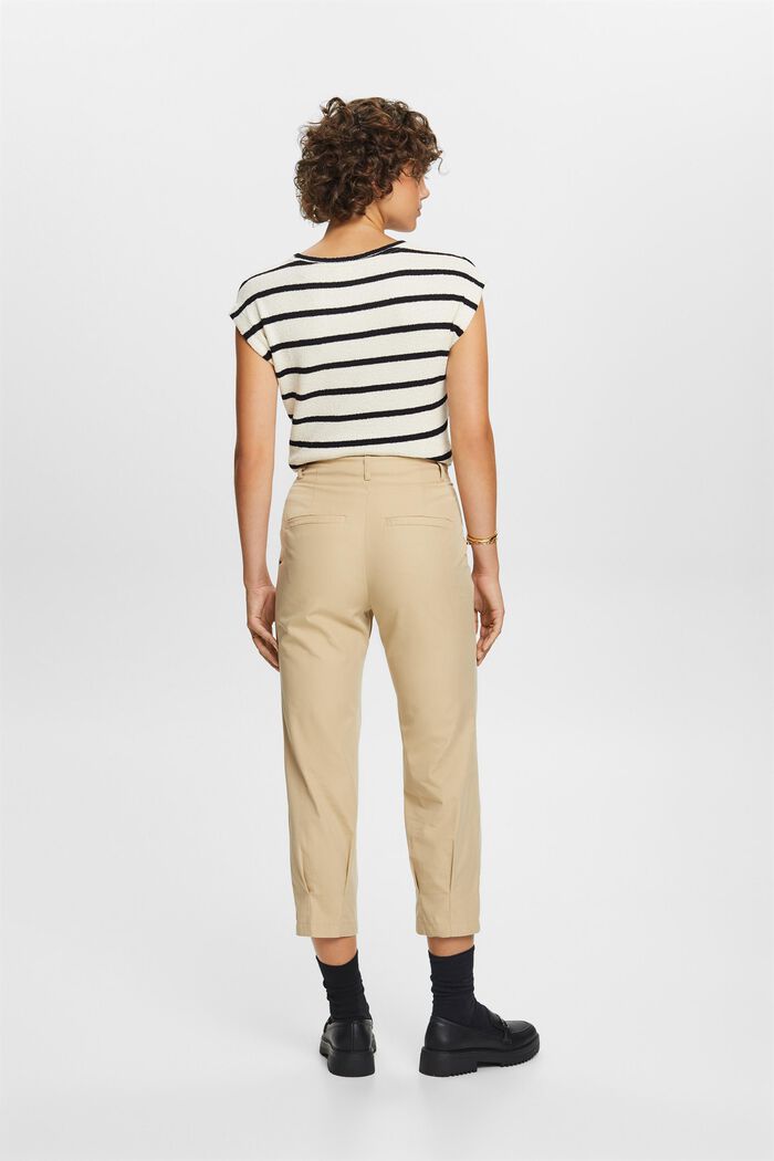 Chinohose in Cropped-Länge