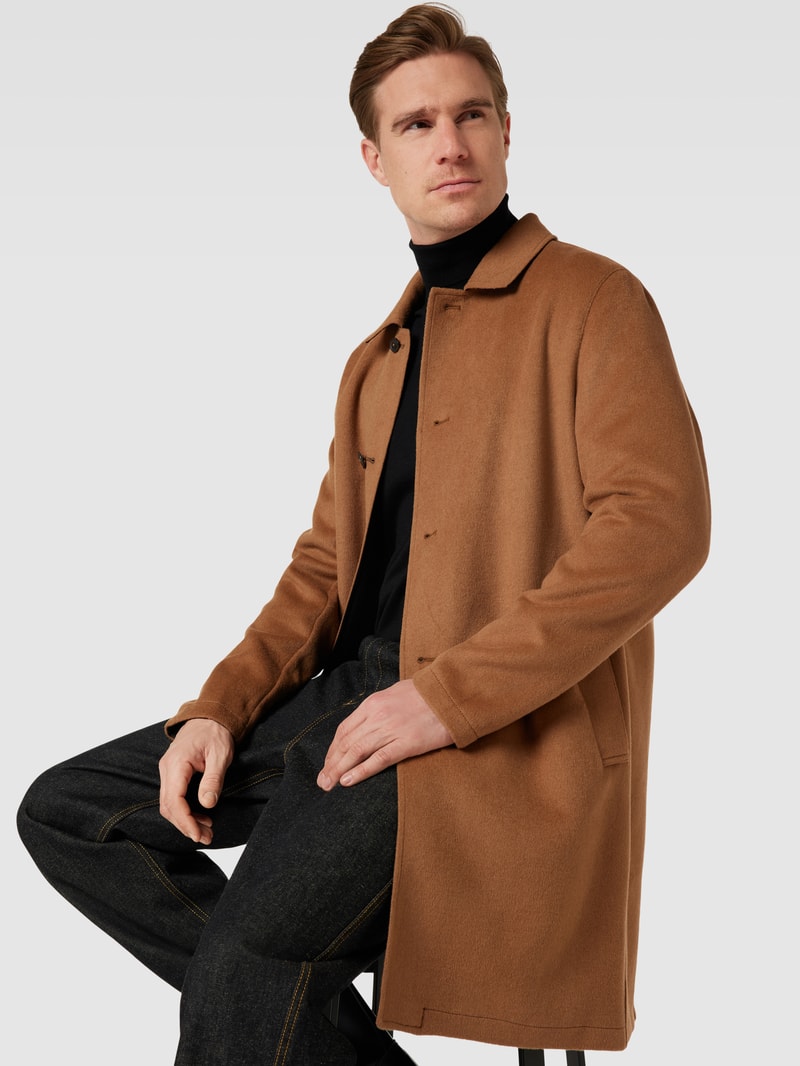 Mantel mit Umlegekragen Modell 'mistrict' in camel