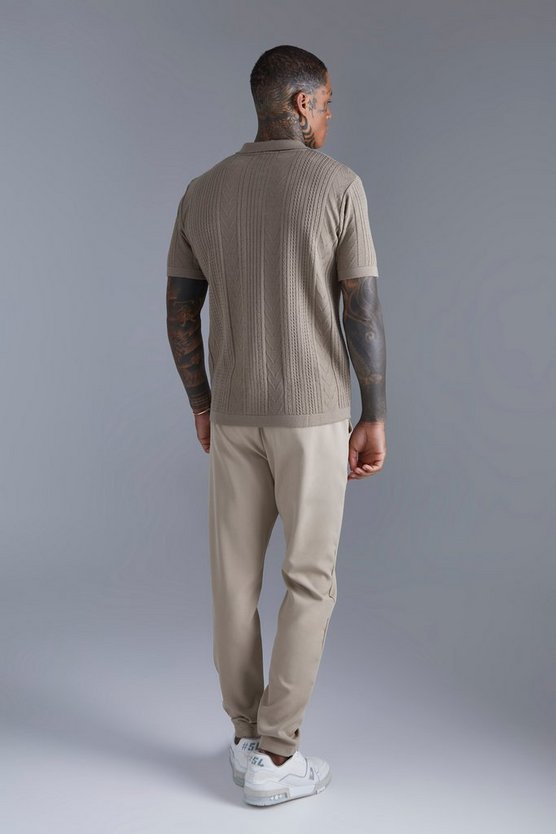 Gestreiftes strukturiertes Poloshirt