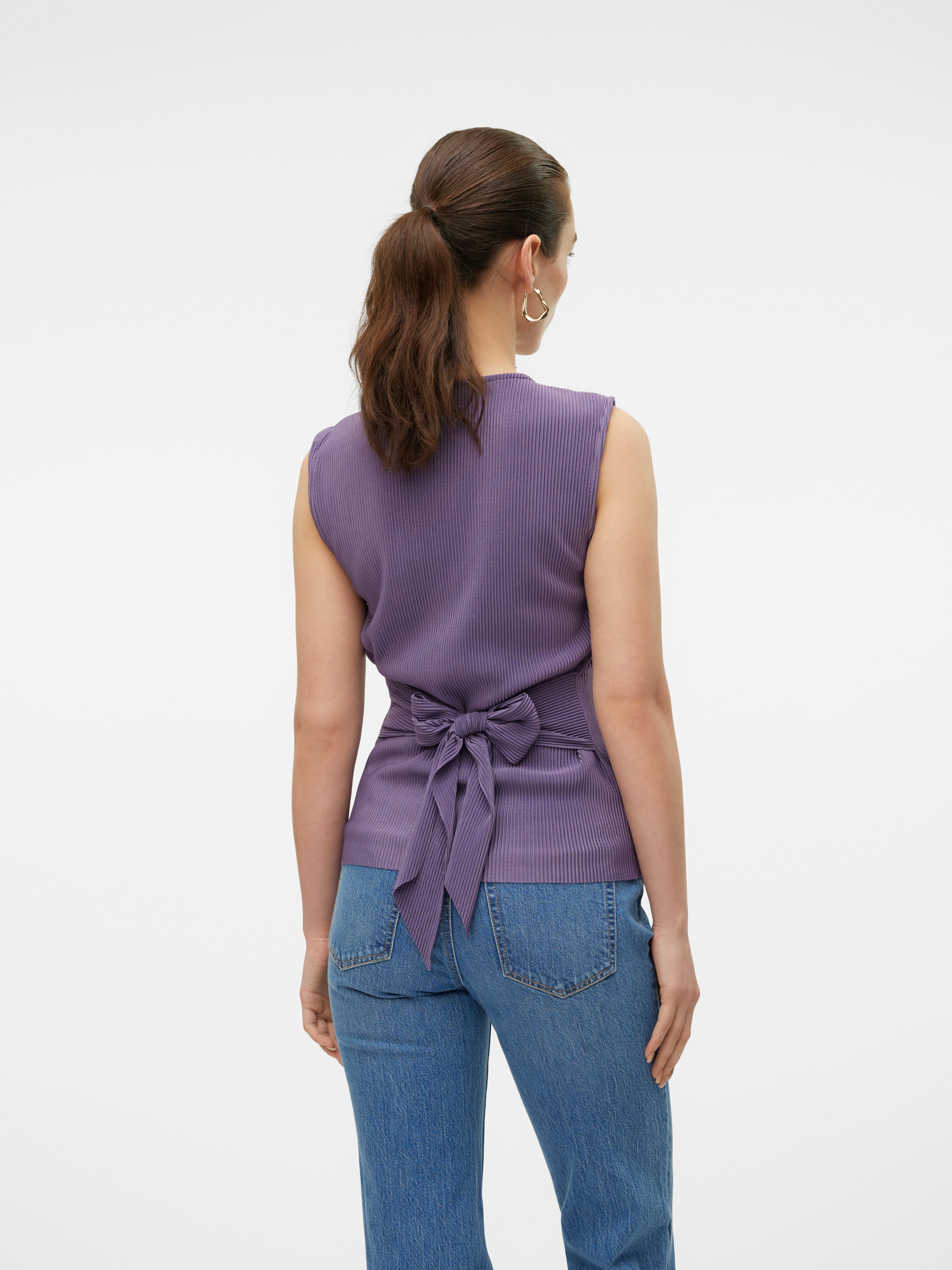 VMRAYA Top