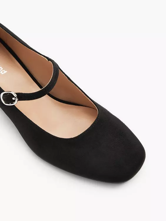 Graceland Mary Jane Pumps