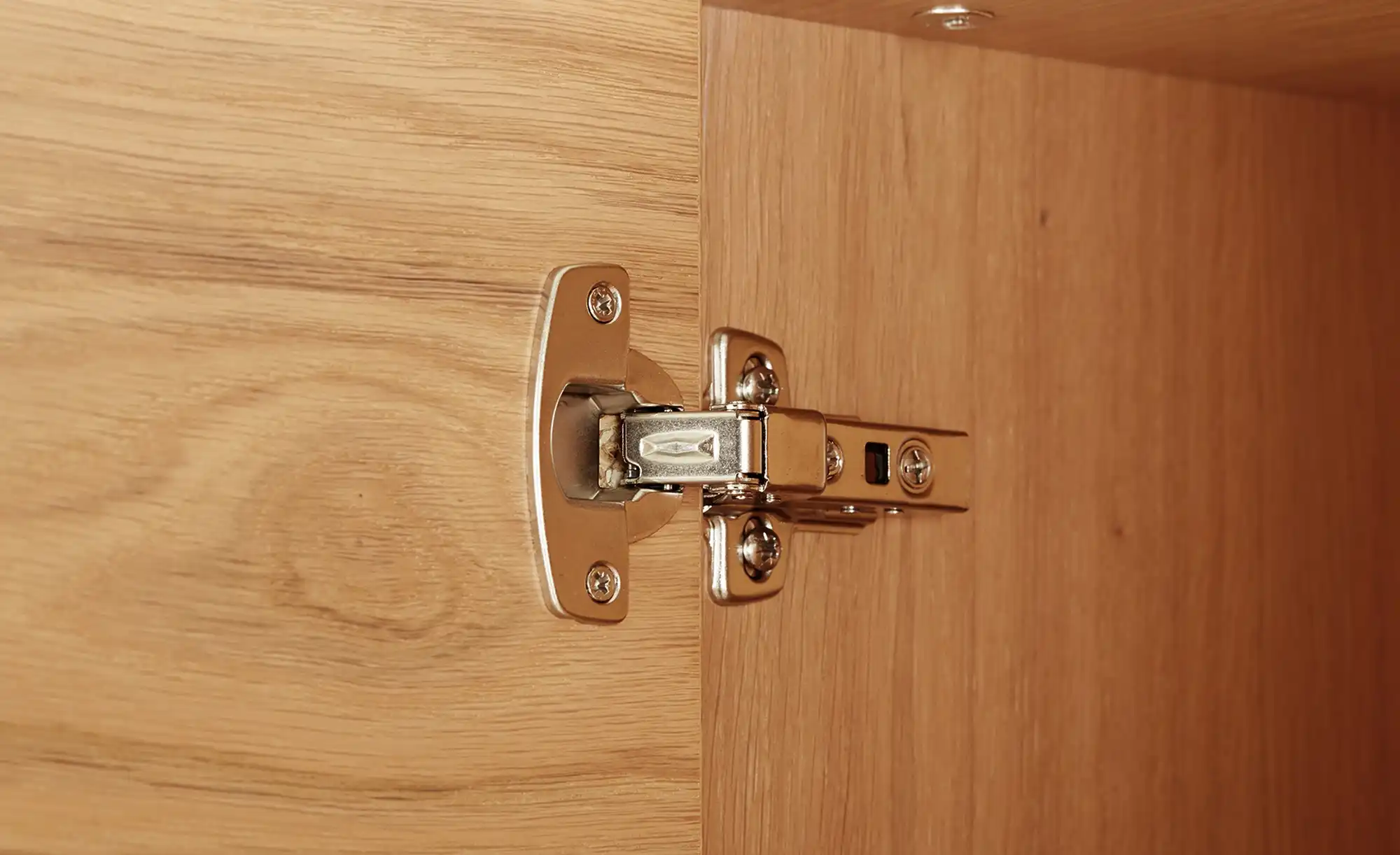 Woodford Dielenschrank Lina