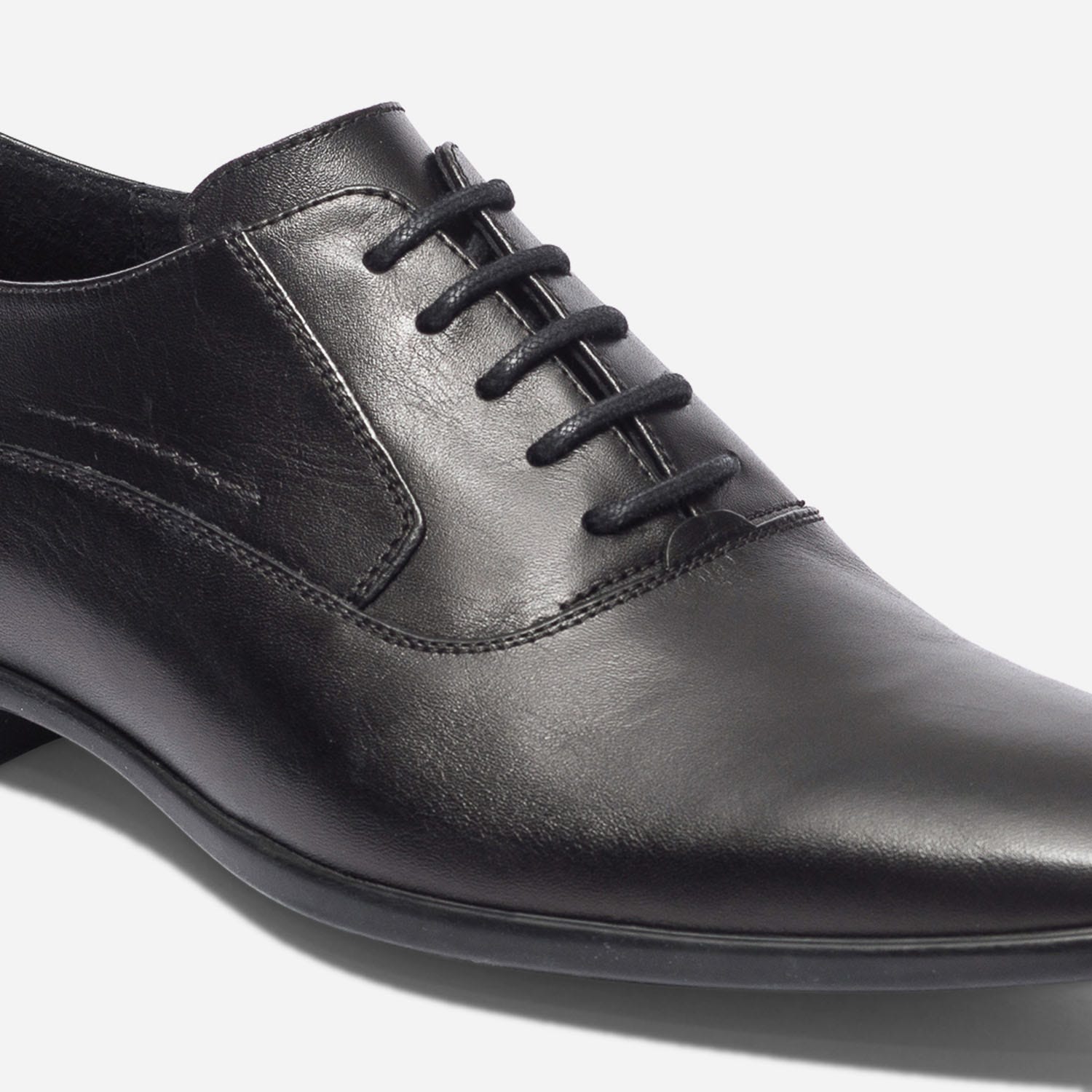 Richelieu noir en cuir