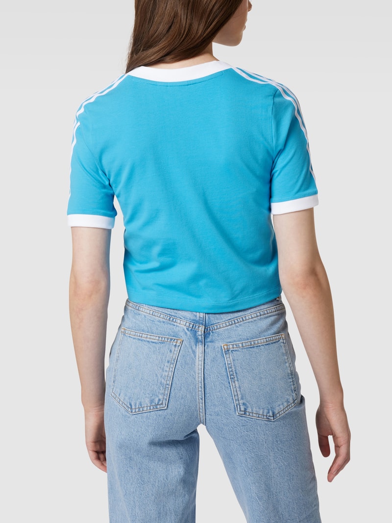 Cropped T-Shirt mit Brand-Stitching in hellblau