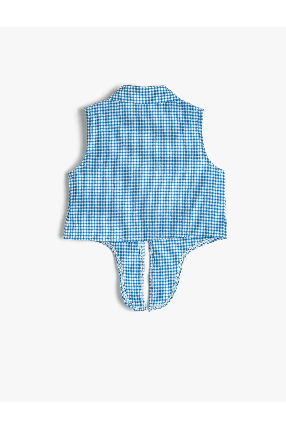 Koton  Kurzes, ärmelloses Hemd mit Gingham-Kragen und Taillenschnürung