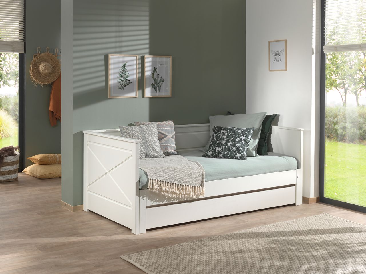 VIPACK Kojenbett mit Auszug, Liegefläche von 90 x 200 auf 180 x 200 erweiterbar, inkl. Bettschublade, Ausf. Kiefer mit MDF weiß lackiert