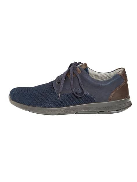 Schnürschuh mit Superstretch-Textil